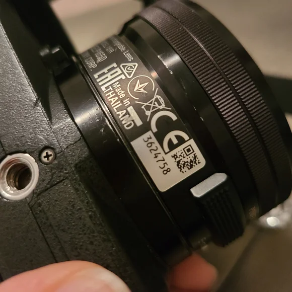 Sony Alpha a5100 Mirrorless Camera - Picture 6 of 12